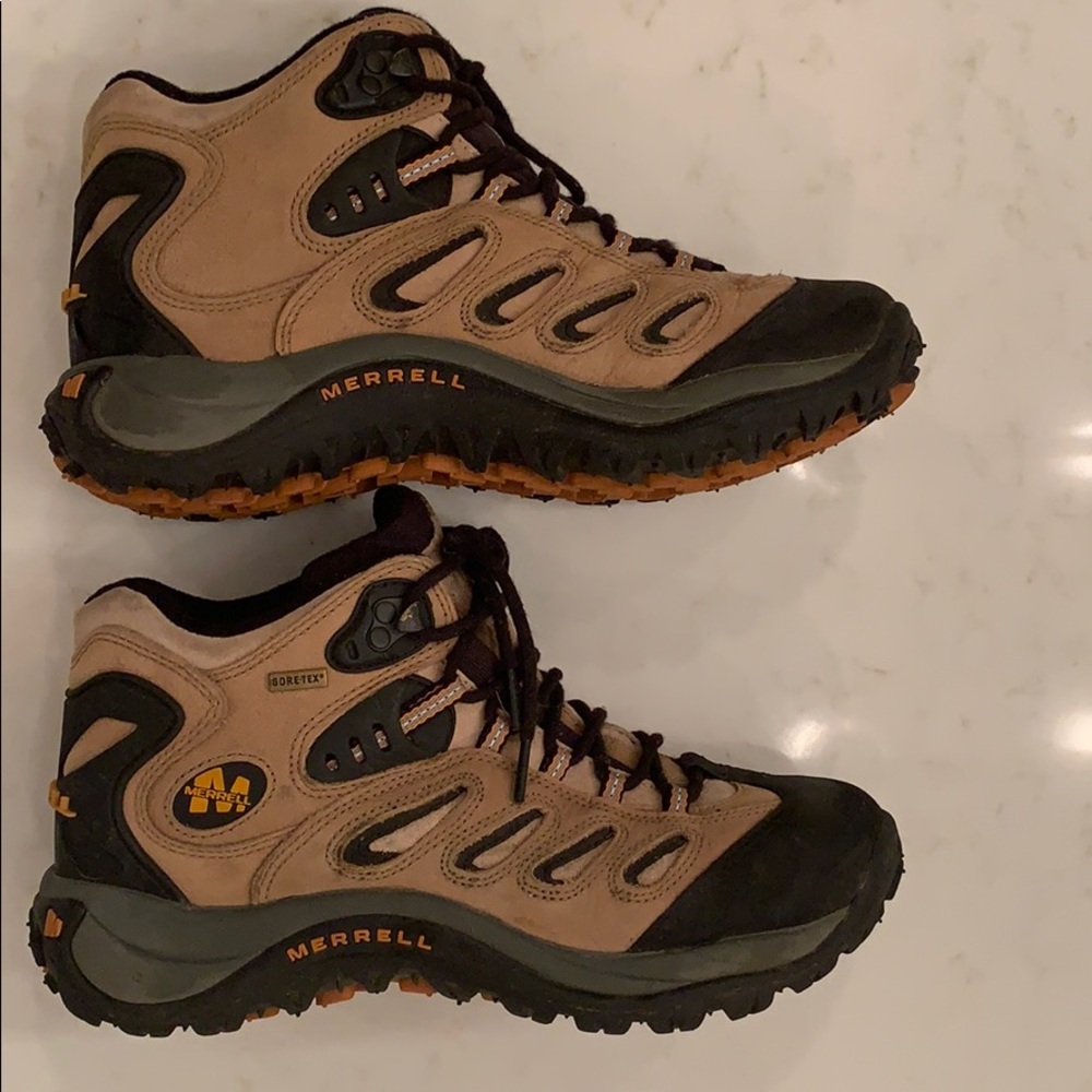 Boys Merrill Gortex Smoke Boots Size 8.5